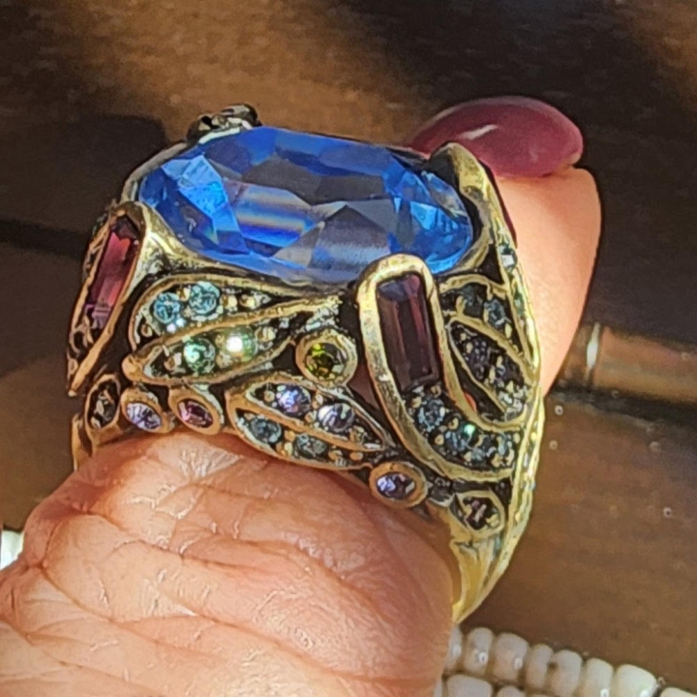 Heidi Daus ring, size 7. Excellent condition - Picture 5 of 10